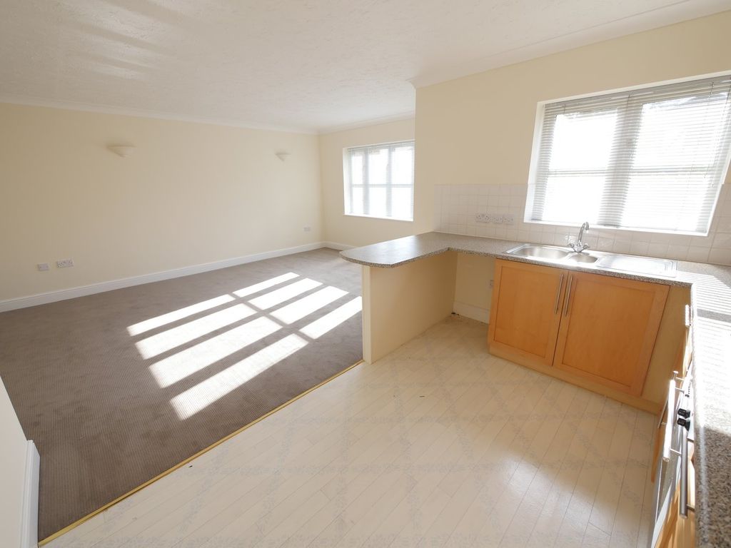 Property photo 3 of 11