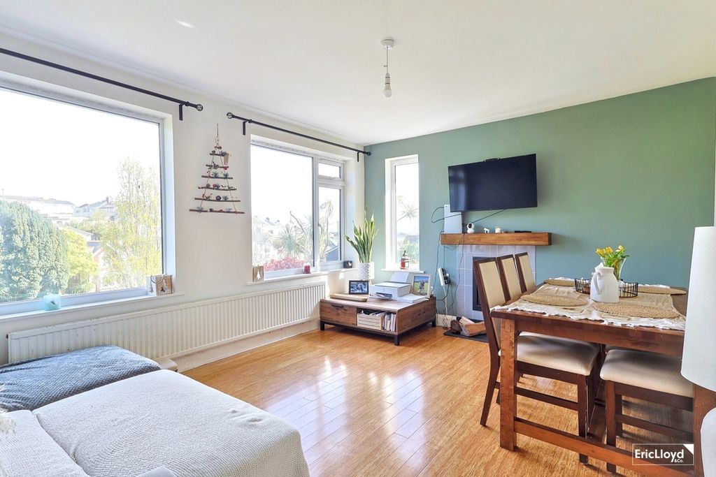 Property photo 2 of 13 Photo 10