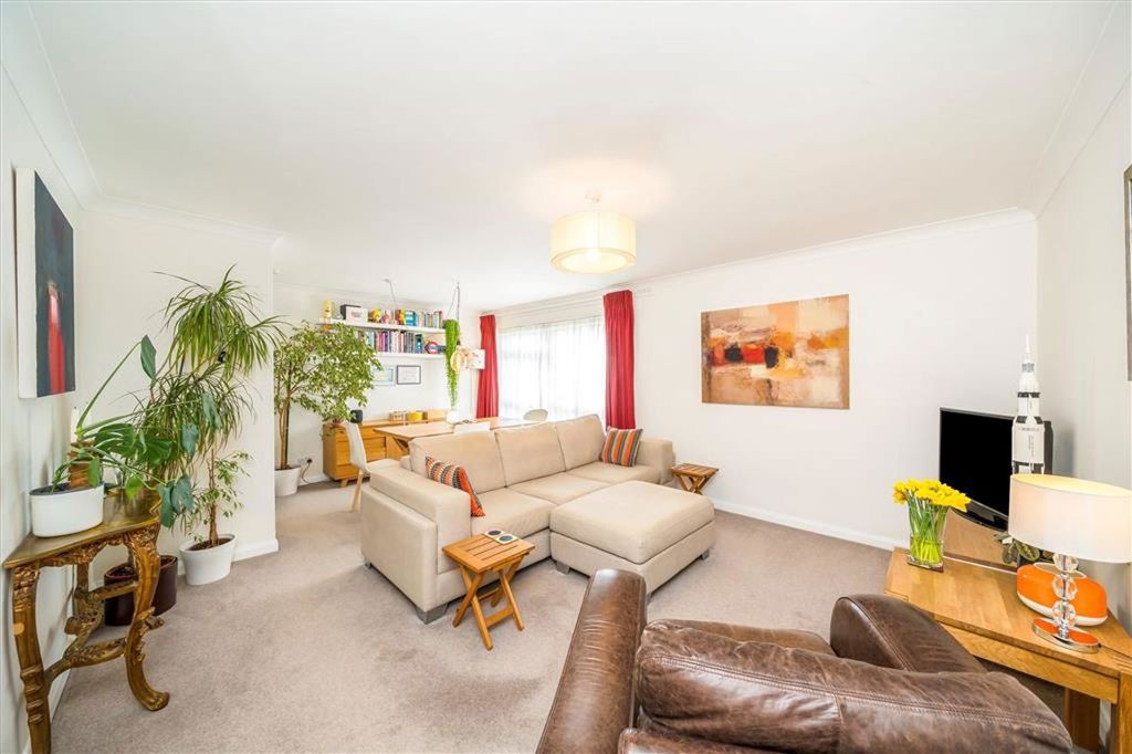 Property photo 2 of 9
