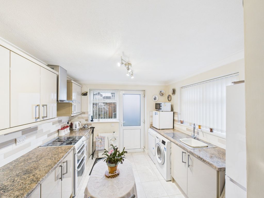 Property photo 2 of 14 4825374