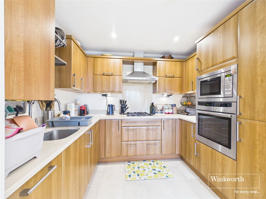 Property photo 3 of 16 Picture No. 23