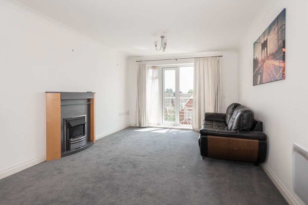 Property photo 2 of 9 2
