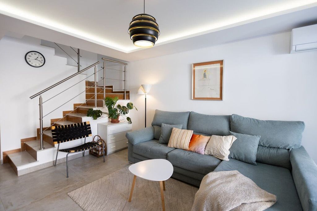 Property photo 1 of 31