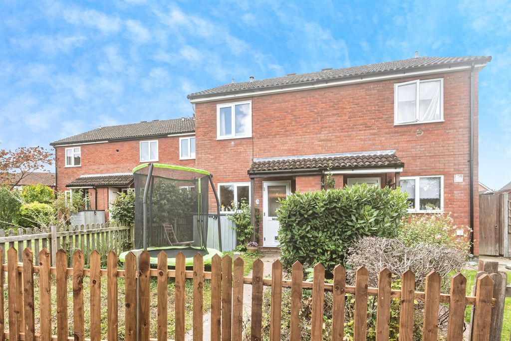 Property photo 1 of 17