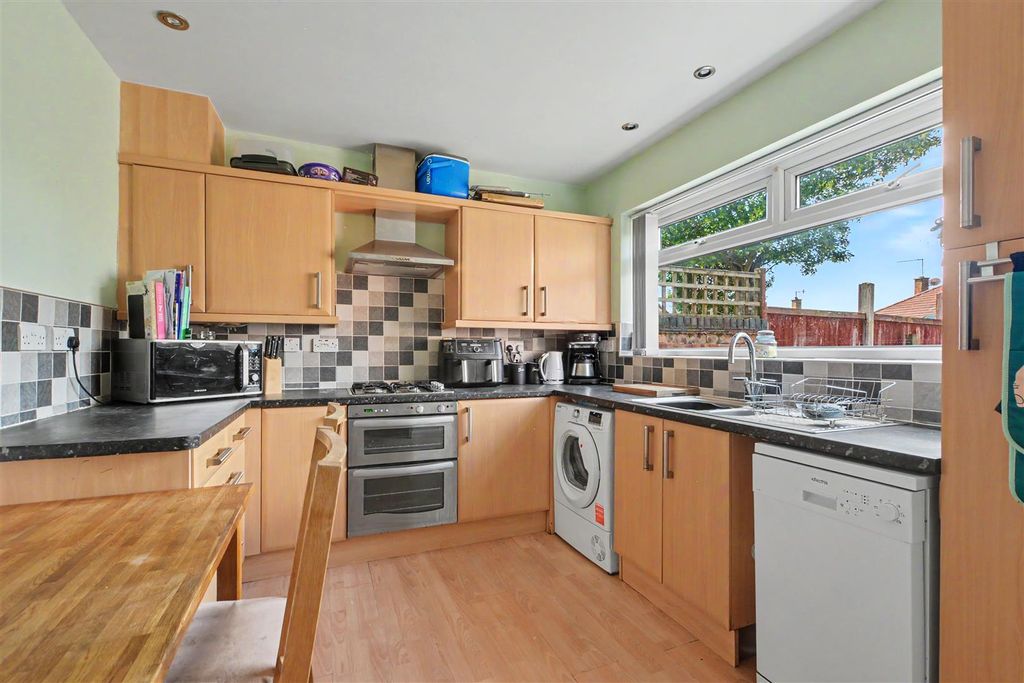 Property photo 2 of 13 Kitchen_2.Jpeg
