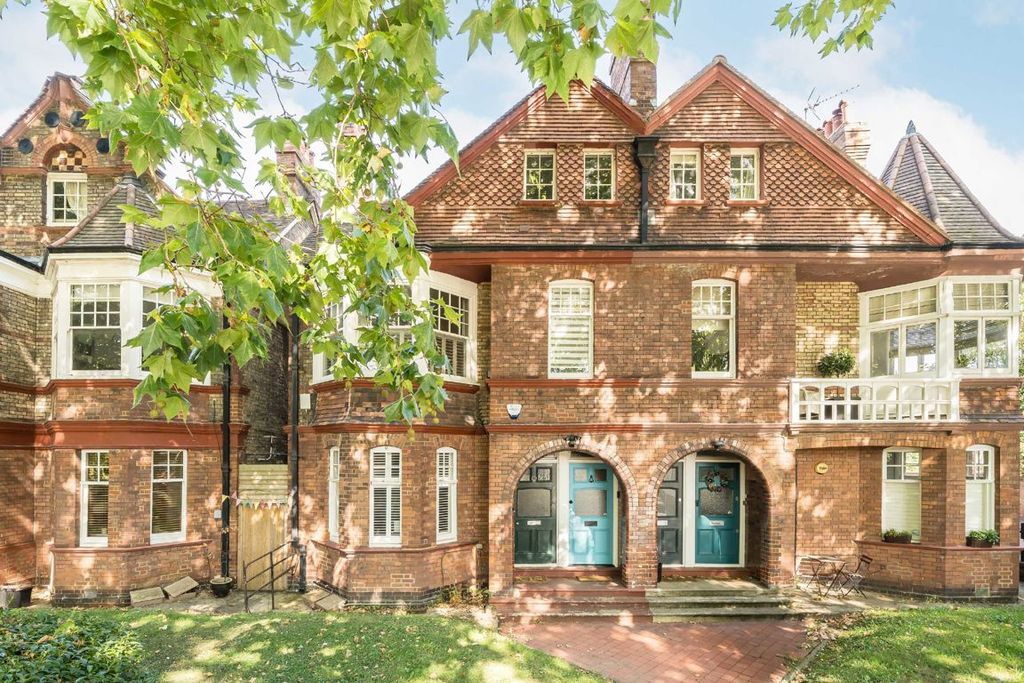 Property photo 1 of 8