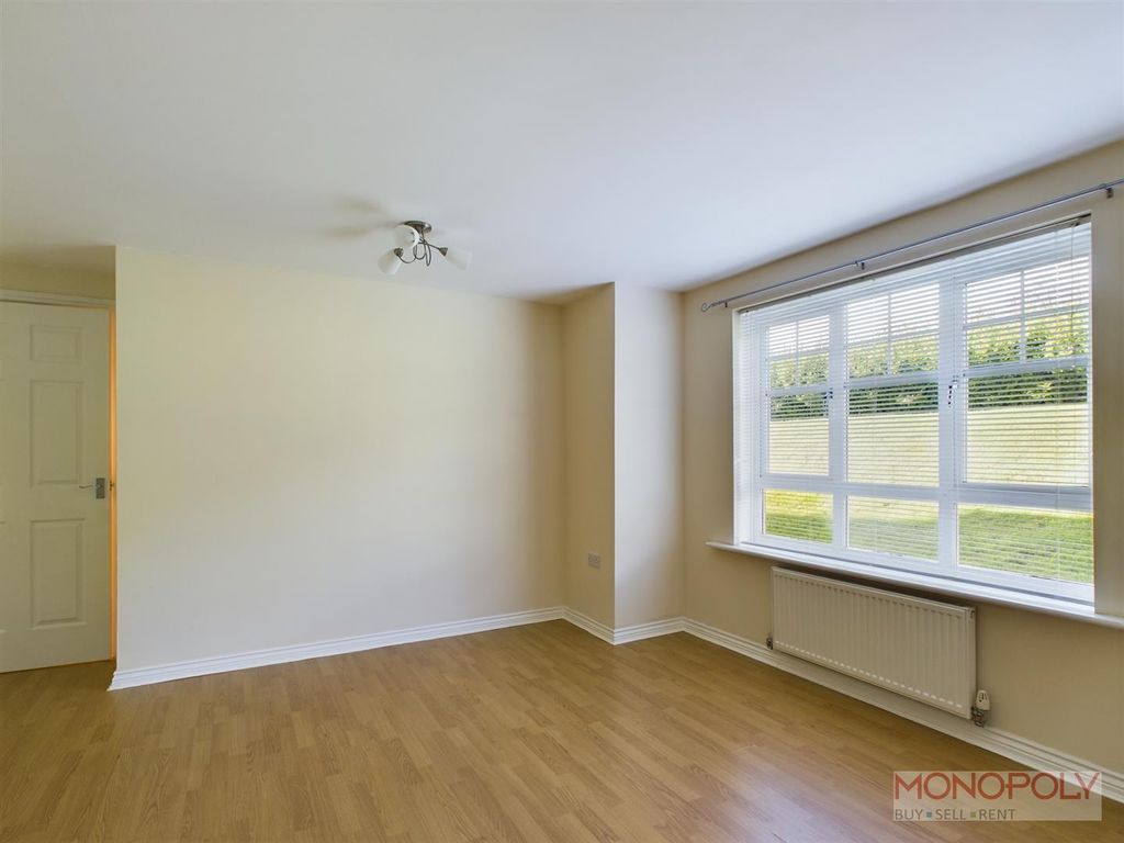 Property photo 3 of 9 Cam03815G0-Pr0120-Still002.Jpg