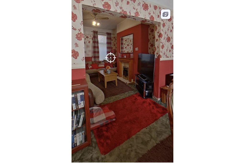 Property photo 3 of 6