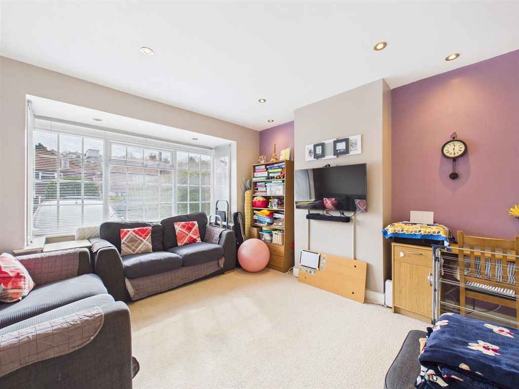 Property photo 2 of 17 Cam02885G0-Pr0583-Still002.Jpg