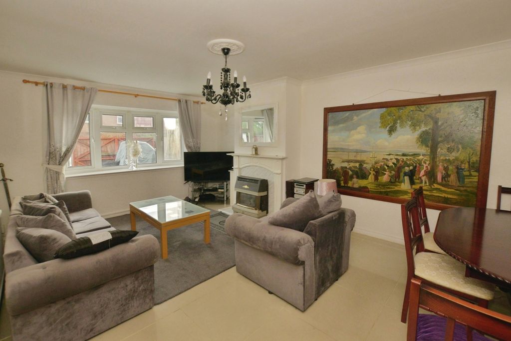 Property photo 2 of 13 Pbox-Img.Jpg