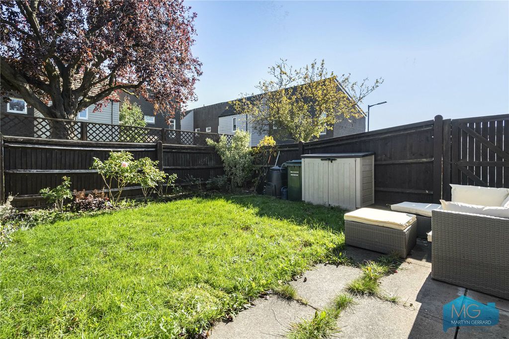 Property photo 2 of 21 Picture No. 11