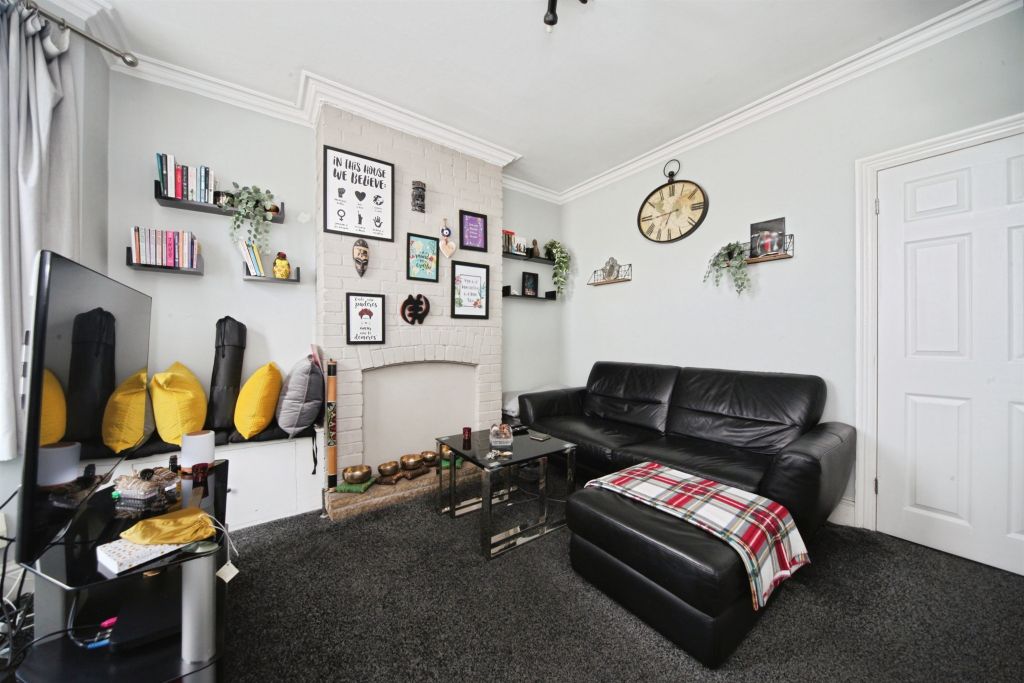 Property photo 3 of 14