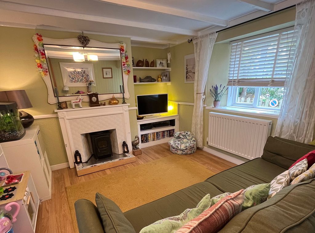 Property photo 2 of 22