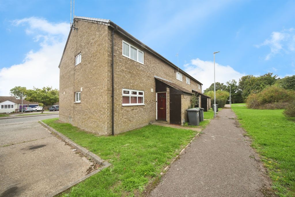 Property photo 1 of 12