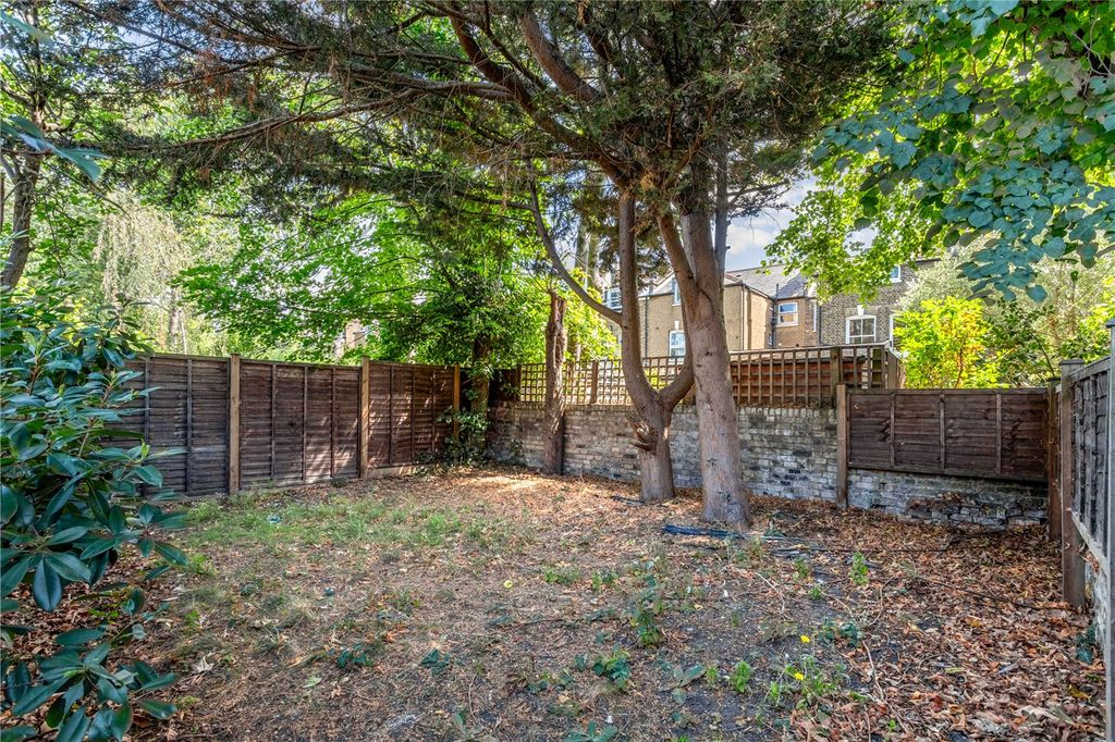 Property photo 3 of 12 Picture No. 11