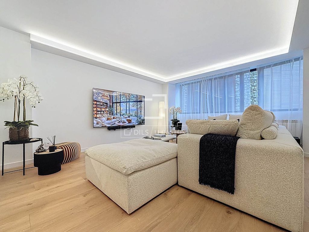 Property photo 2 of 36