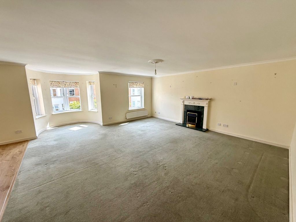 Property photo 3 of 16 Picture No. 18