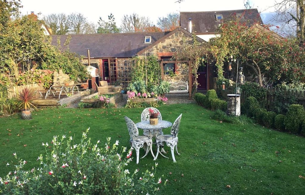 Property photo 1 of 36 Thumbnail_Img_0285.Jpg