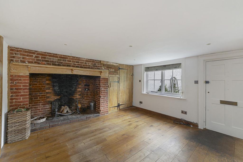 Property photo 2 of 19 Thenook06.Jpg