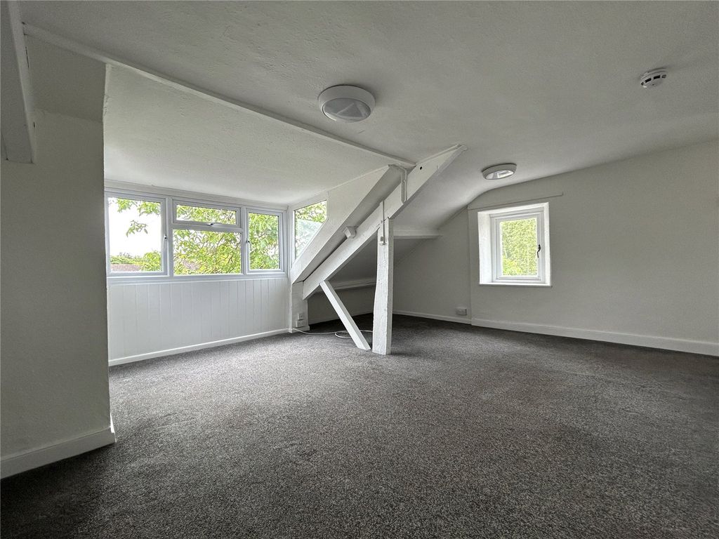 Property photo 3 of 5 Picture No. 02