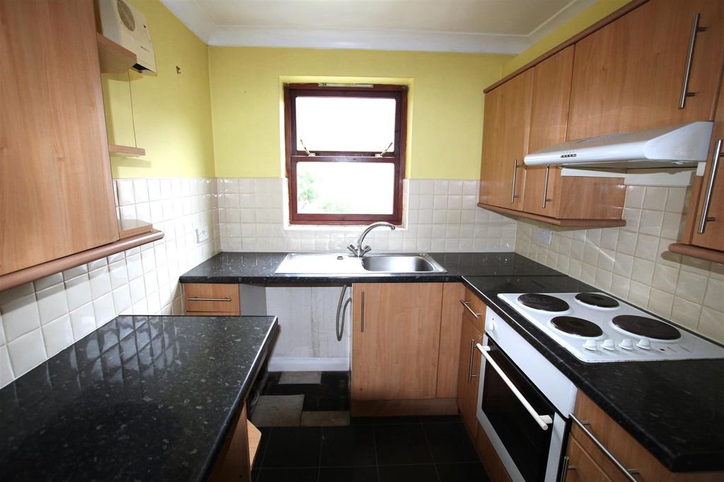 Property photo 3 of 8 Img_2229.Jpg