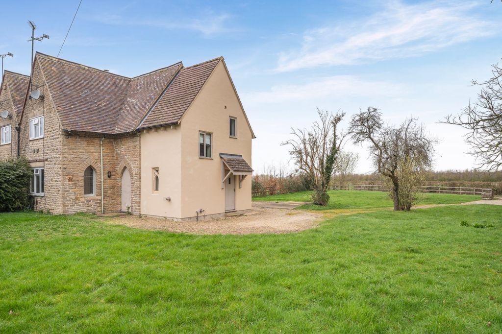 Property photo 1 of 16 Picture No. 03