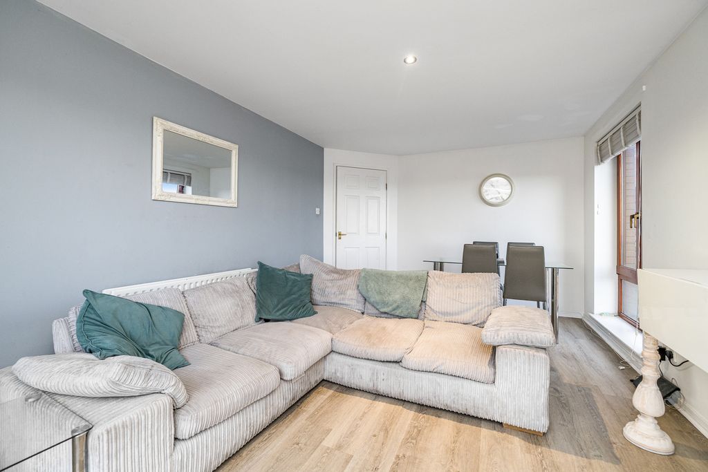 Property photo 2 of 16 Property Image 2