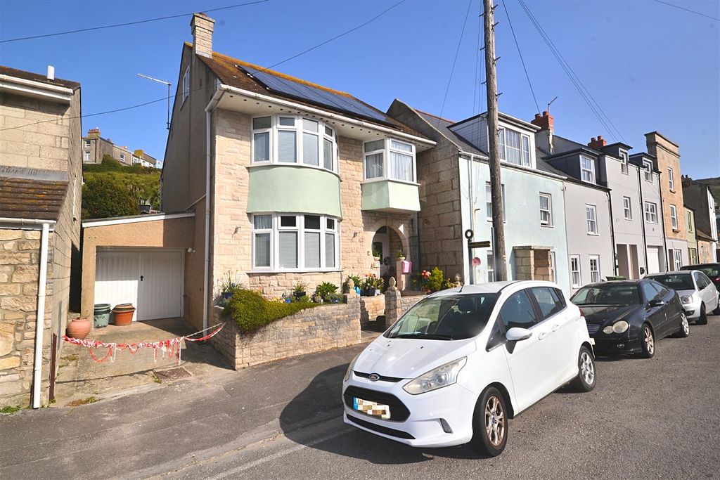 Property photo 1 of 36 58.Png