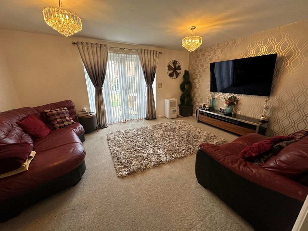 Property photo 3 of 11 8.Jpg