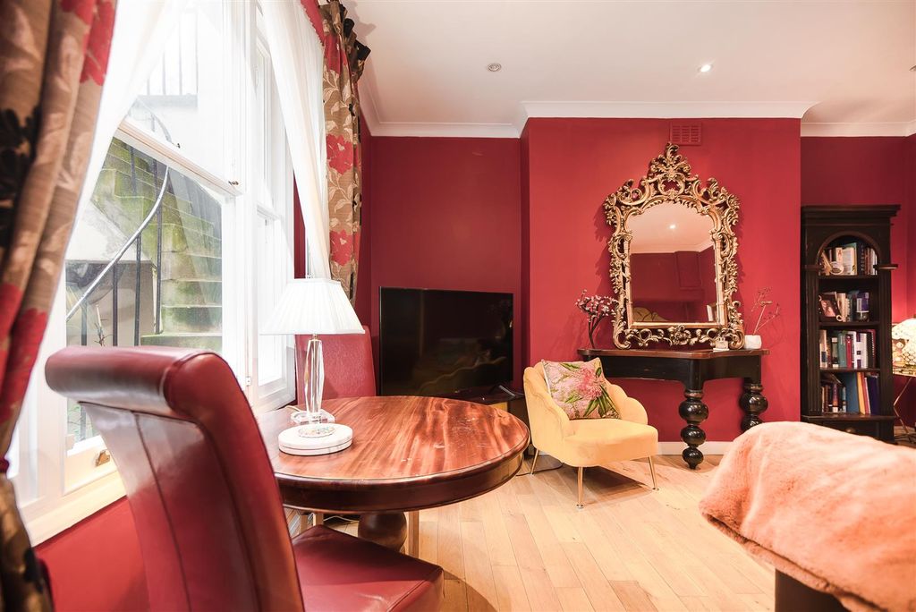 Property photo 3 of 13 Large Reception Room