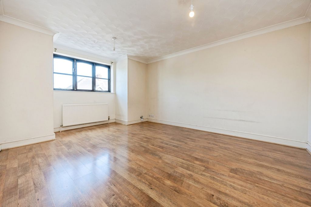 Property photo 2 of 18 Pbox-Img.Jpg