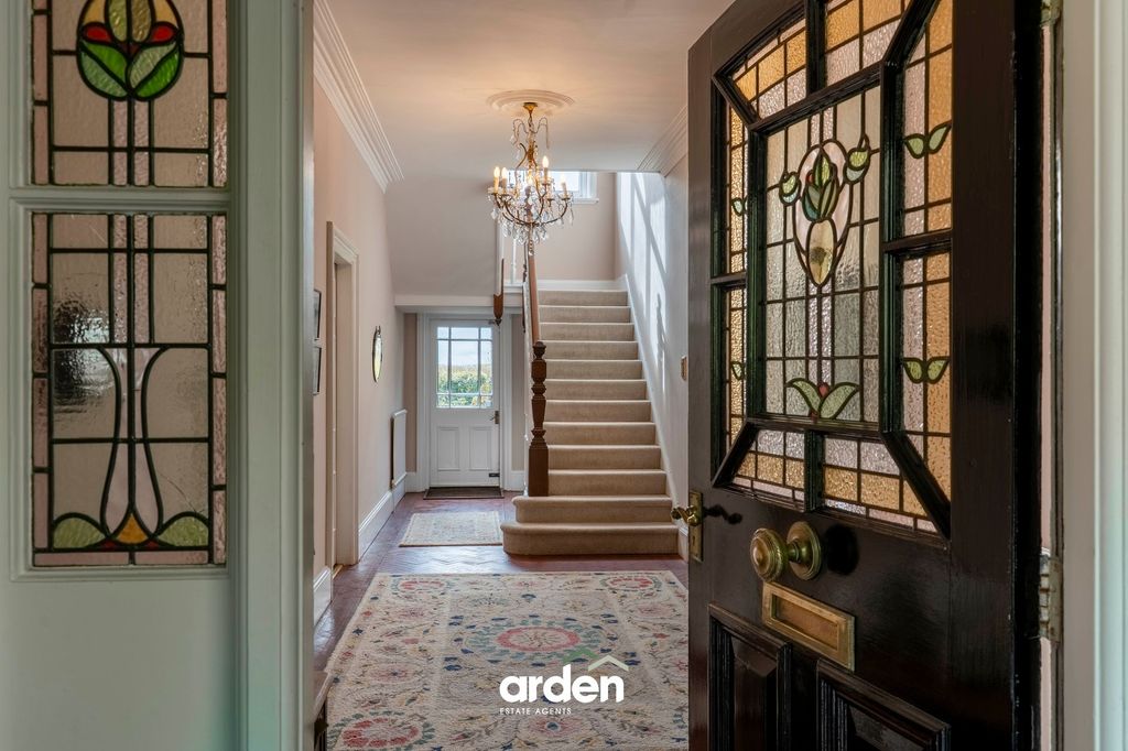 Property photo 3 of 29