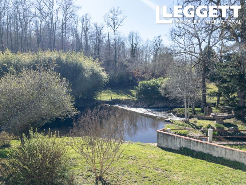 Property photo 3 of 10