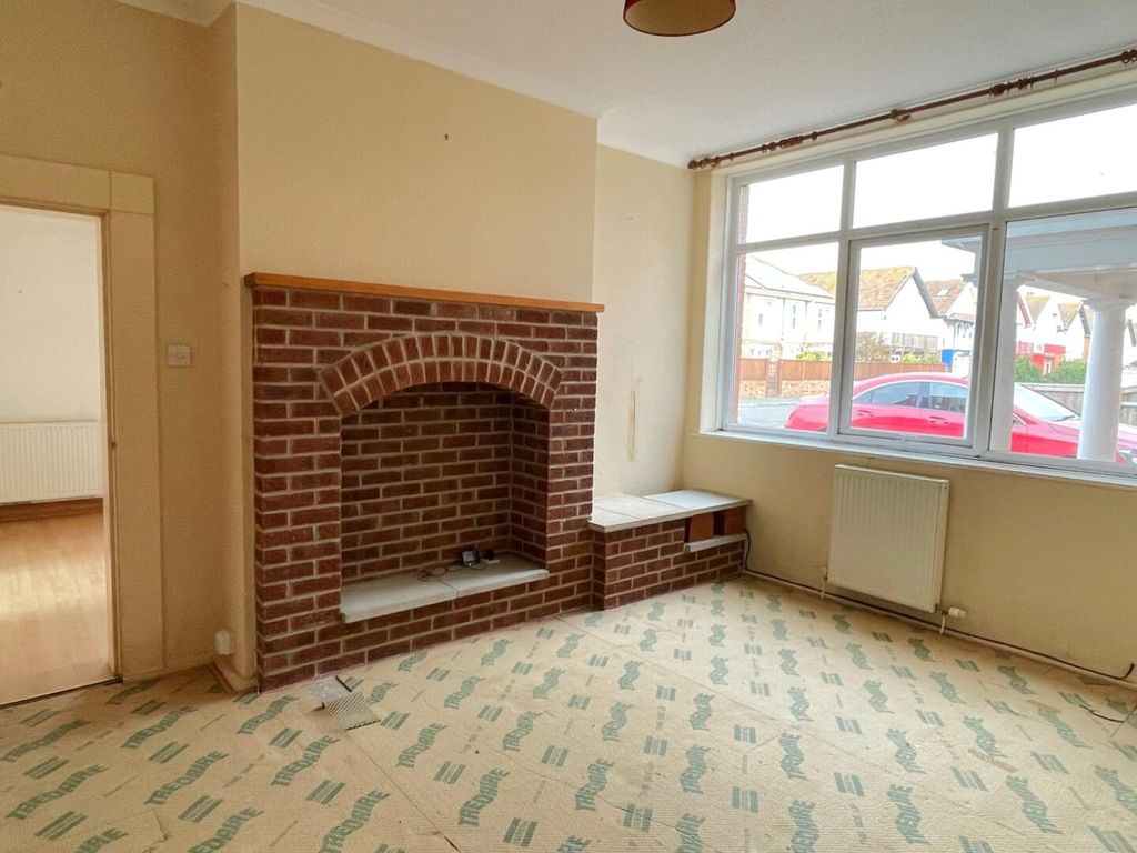 Property photo 2 of 14 Living Room