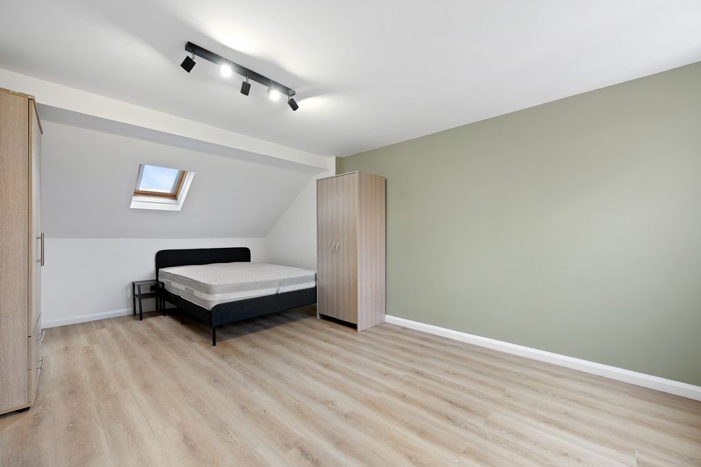 Property photo 2 of 7 Cs - 51 Francis Road - Room 5A (1)