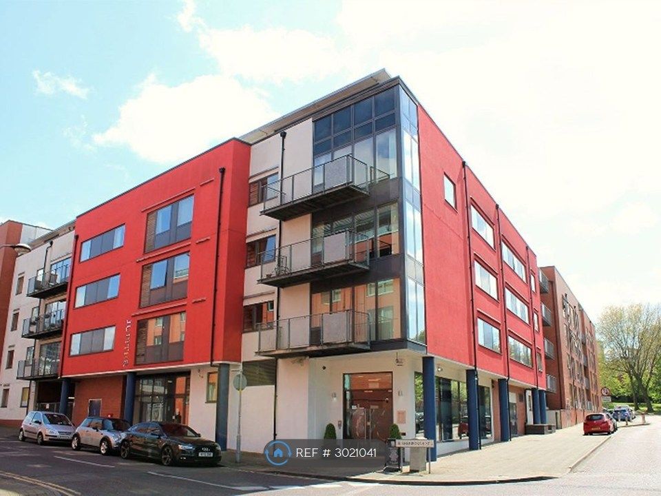 Property photo 3 of 9 Building