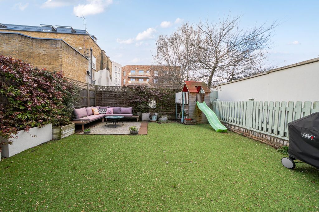 Property photo 2 of 17 Picture No. 55