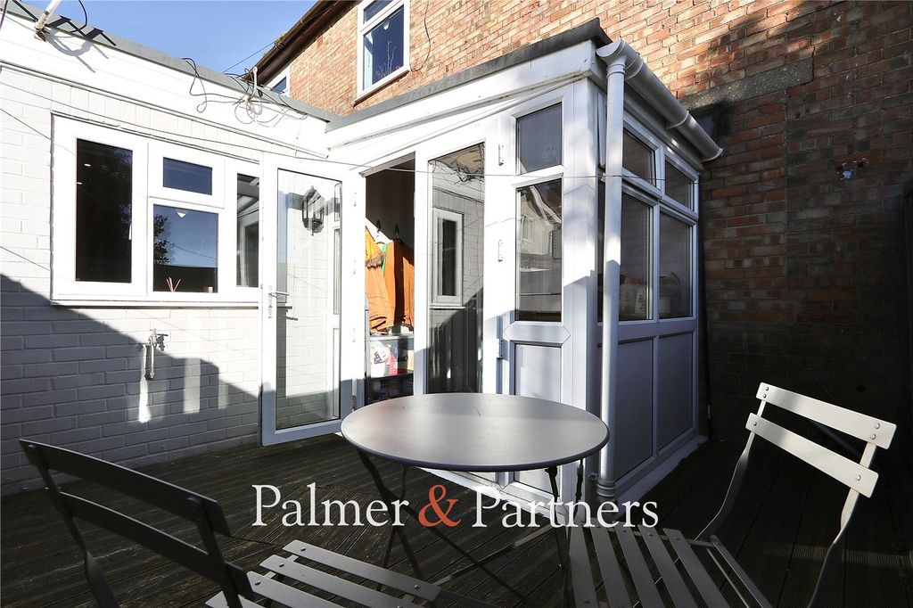 Property photo 2 of 17 Picture No. 04
