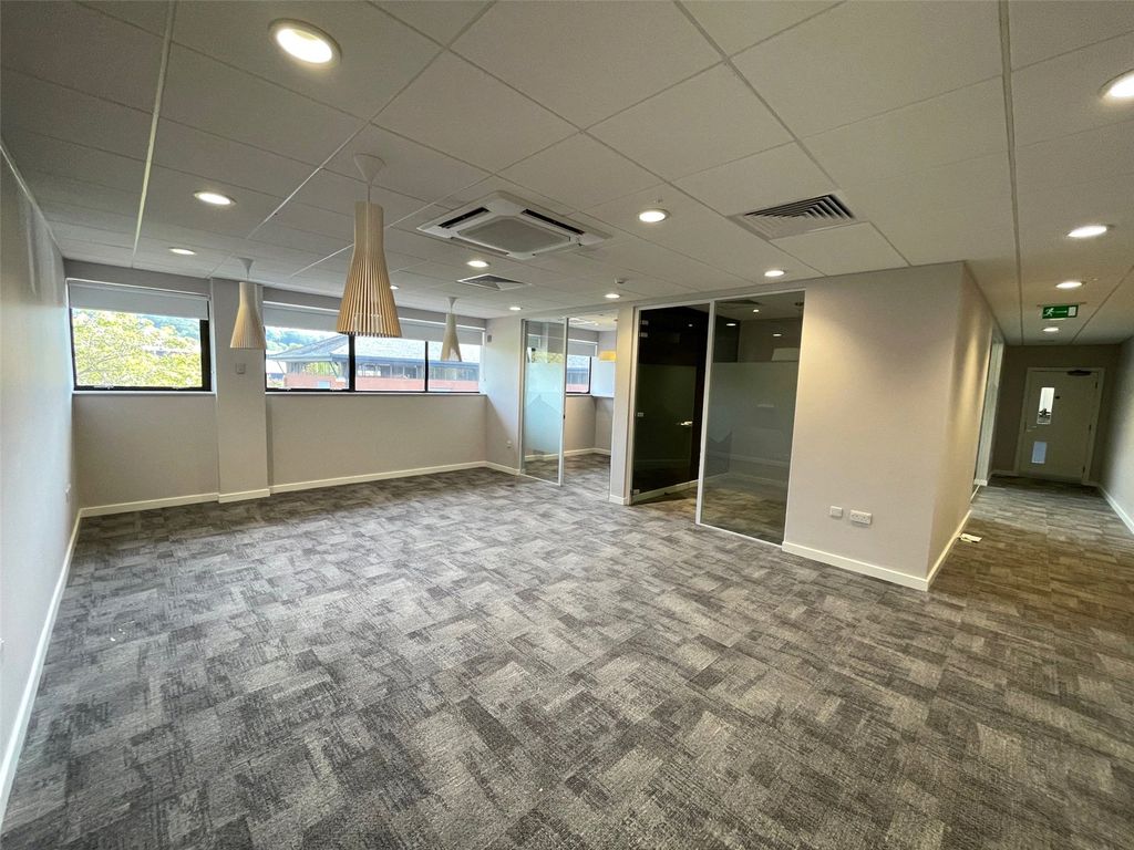 Property photo 3 of 11 Picture No. 20