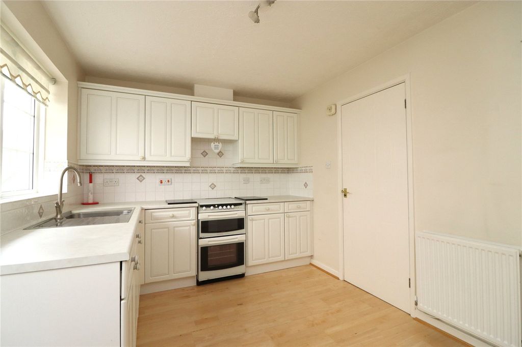 Property photo 3 of 21 Picture No. 25