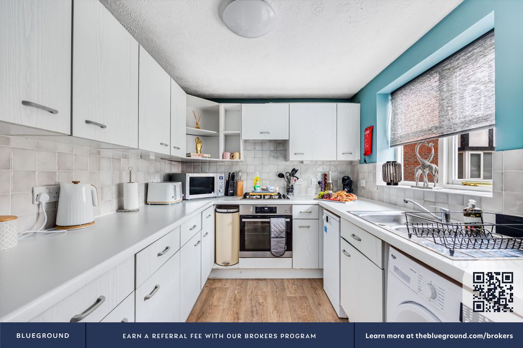 Additional image 14 of 3 bed flat to rentShenley Brook End MK4