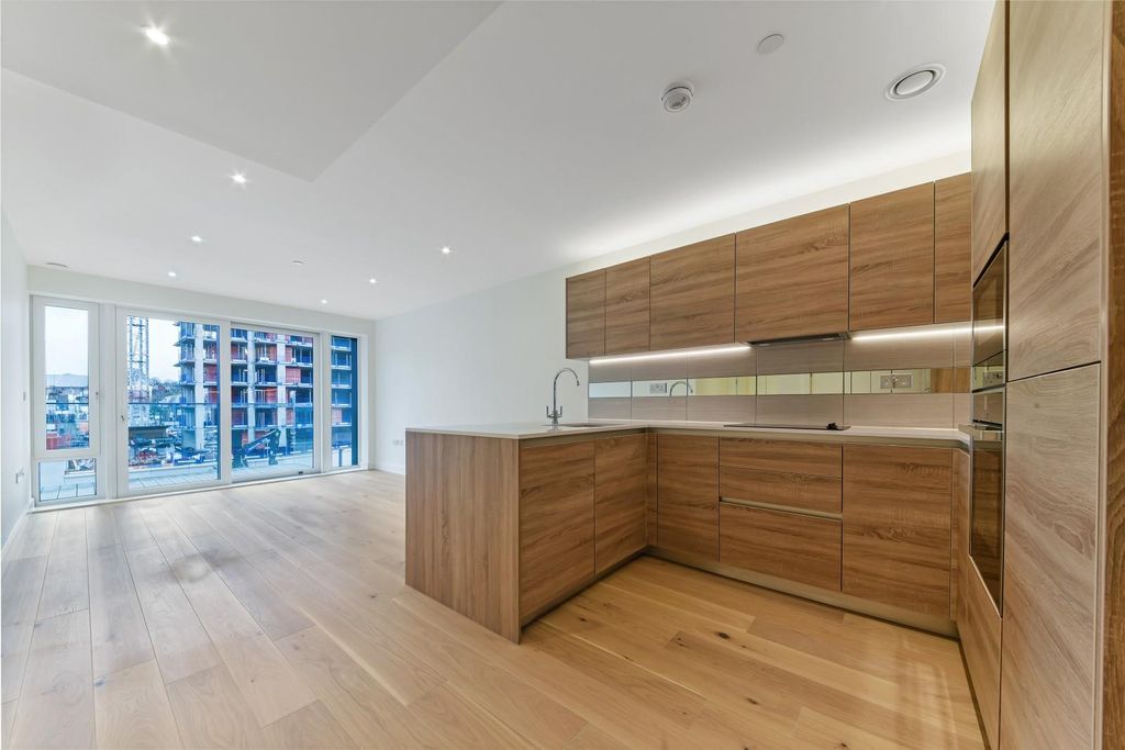 Property photo 1 of 16 Main (Main)