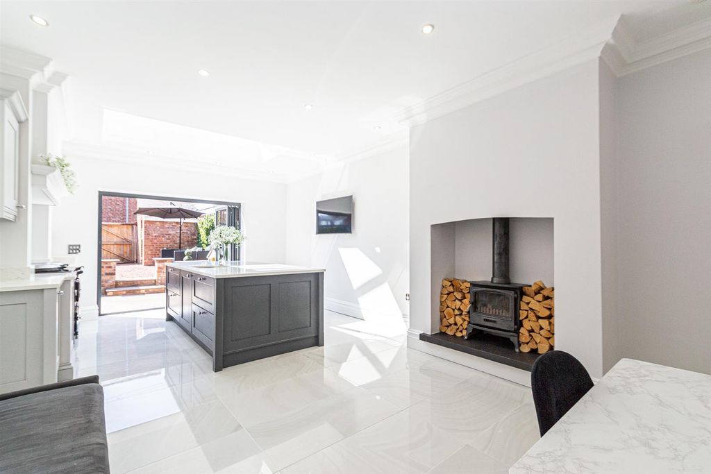 Property photo 3 of 48 Dining Kitchen &amp; Family Room