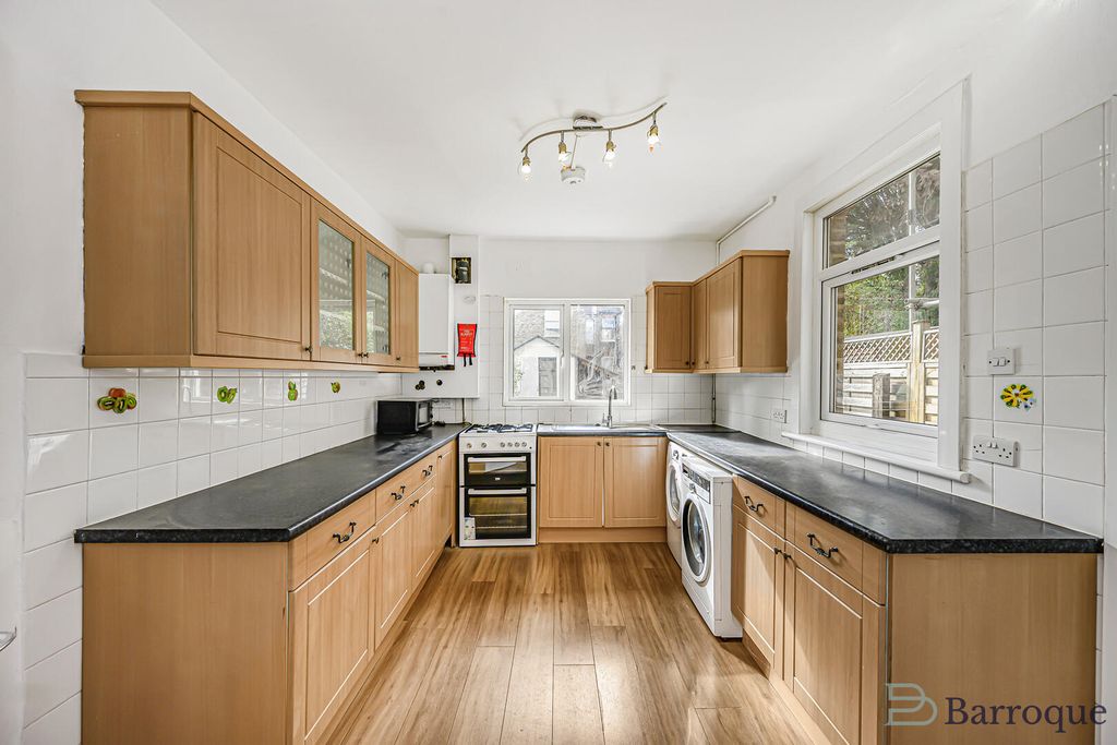 Property photo 1 of 21 Kitchen