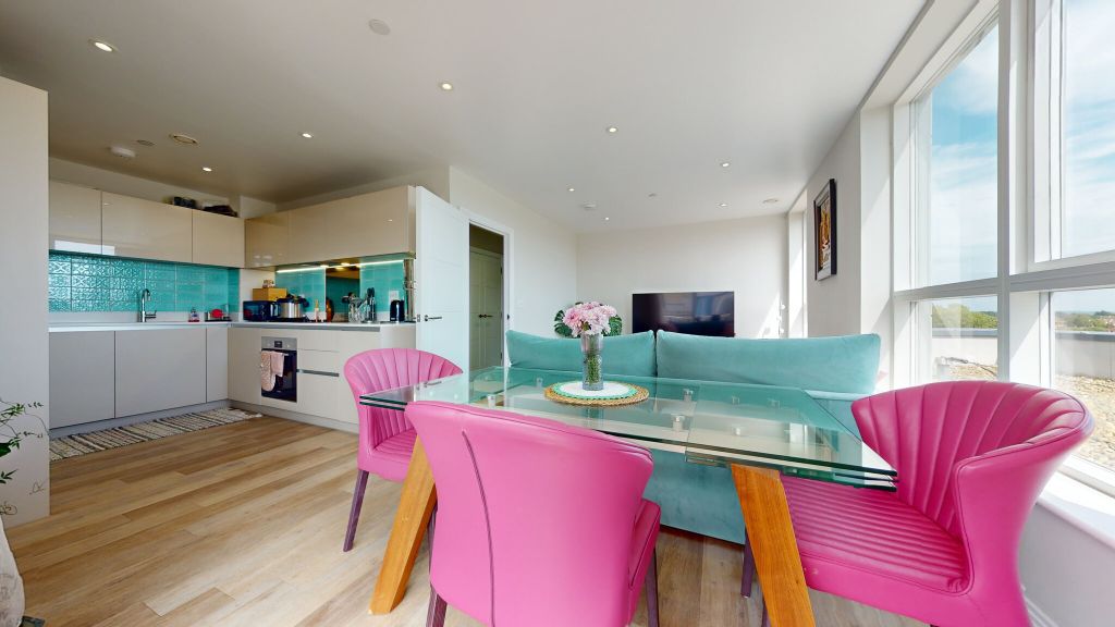 Property photo 3 of 26