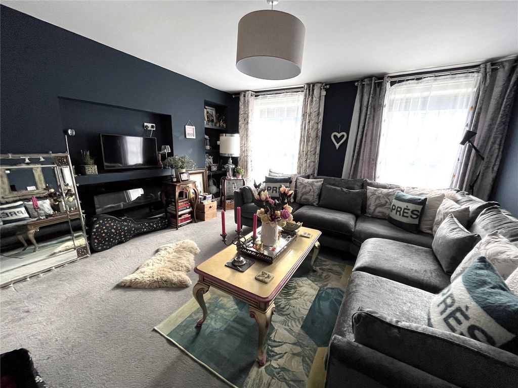Property photo 3 of 13 Picture No. 50