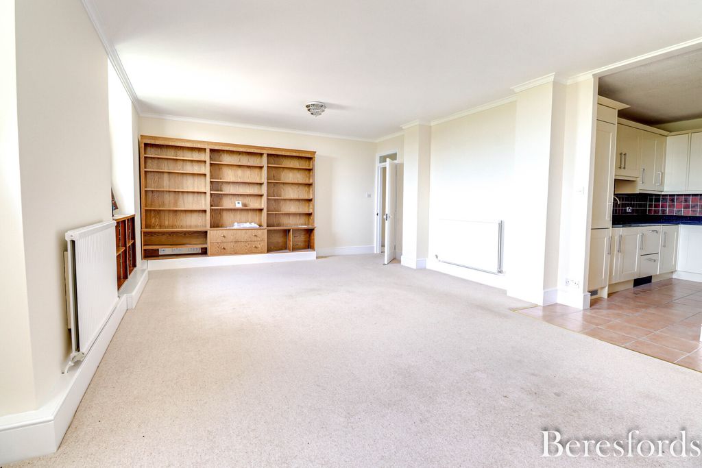 Property photo 3 of 19 Picture No. 08