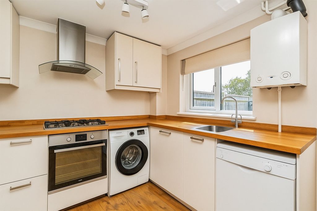 Property photo 2 of 13 Kitchen