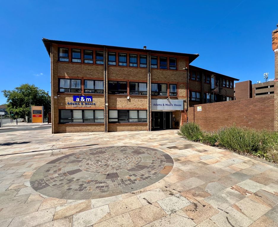 Property photo 1 of 7 External