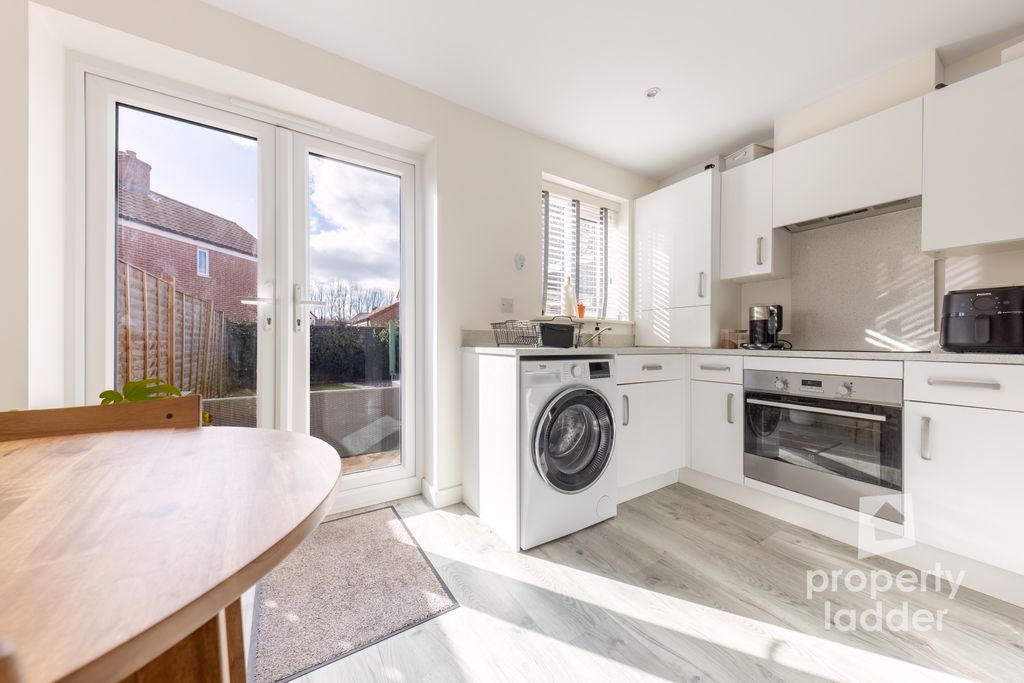 Property photo 2 of 17 Pl-13